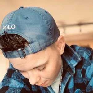 Meet your Posher, Janet